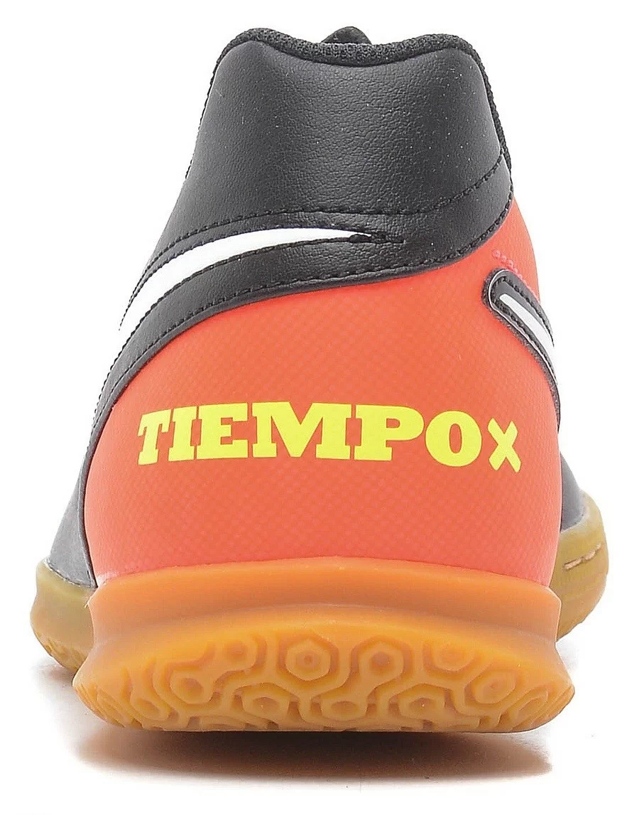 Фото Бутсы Nike Tiempo Rio III IC 819234-018 со склада магазина СпортСЕ