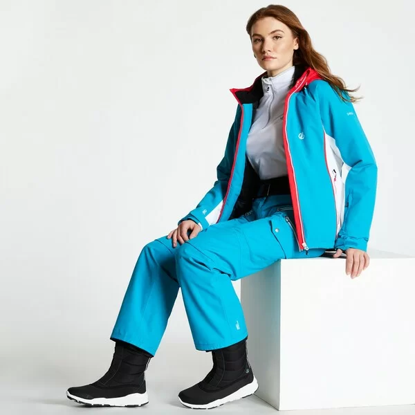 Фото Куртка Thrive Jacket (Цвет 4JM, Синий) DWP437 со склада магазина СпортСЕ