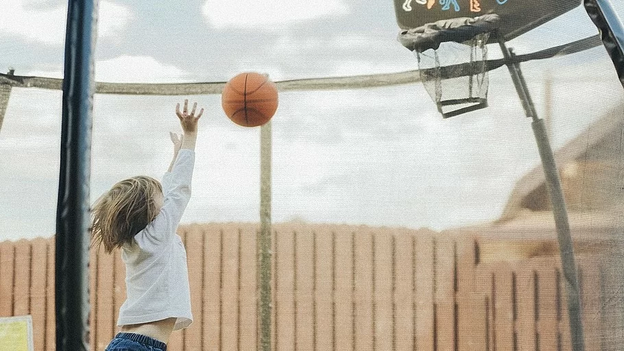 Фото Батут Hasttings Air Game Basketball (4,6 м) со склада магазина СпортСЕ