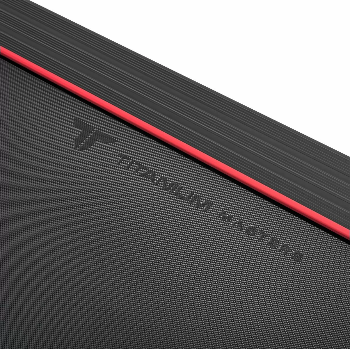 Фото Беговая дорожка Titanium Masters Slimtech C350 со склада магазина СпортСЕ
