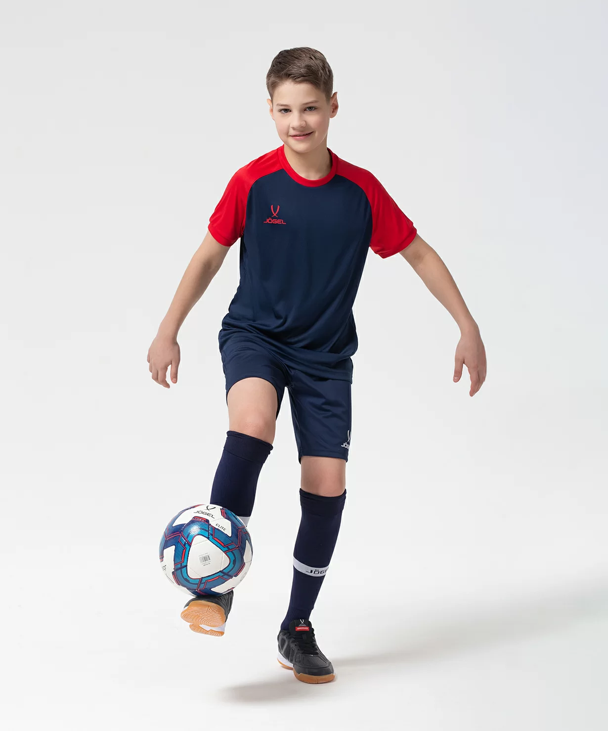 Фото Футболка игровая CAMP Reglan Jersey, темно-синий/красный, детский со склада магазина СпортСЕ