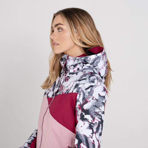 Куртка Determined Jacket (Цвет WPA, Розовый) DWP508 Фото Куртка Determined Jacket (Цвет WPA, Розовый) DWP508 со склада магазина СпортСЕ