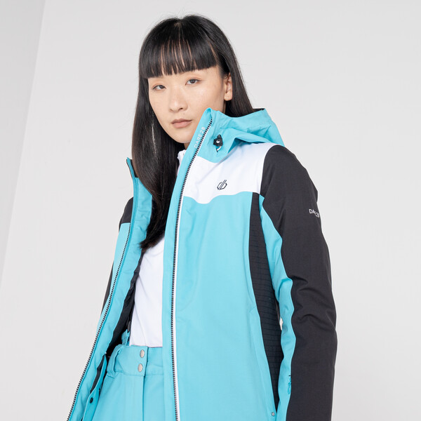 Куртка Ice Gleam II Jkt (Цвет 1A1, Синий/Черный) DWP509 Фото Куртка Ice Gleam II Jkt (Цвет 1A1, Синий/Черный) DWP509 со склада магазина СпортСЕ