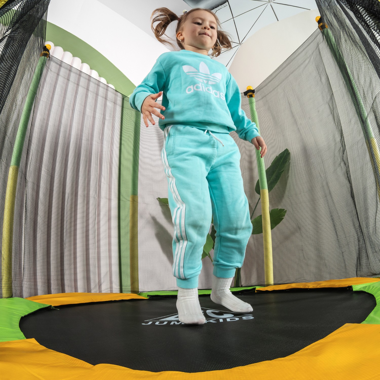  Батут DFC JUMP KIDS 55" зел/желт, сетка (137см) 55INCH-JD-GY по низким ценам в Томске и Северске