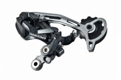 Переключатель скоростей задний Shimano Deore RD-M592-SGS 9ск 11 - 36 под петух, подвод - прямой KRDM592SGS Переключатель скоростей задний Shimano Deore RD-M592-SGS 9ск 11 - 36 под петух, подвод - прямой KRDM592SGS
